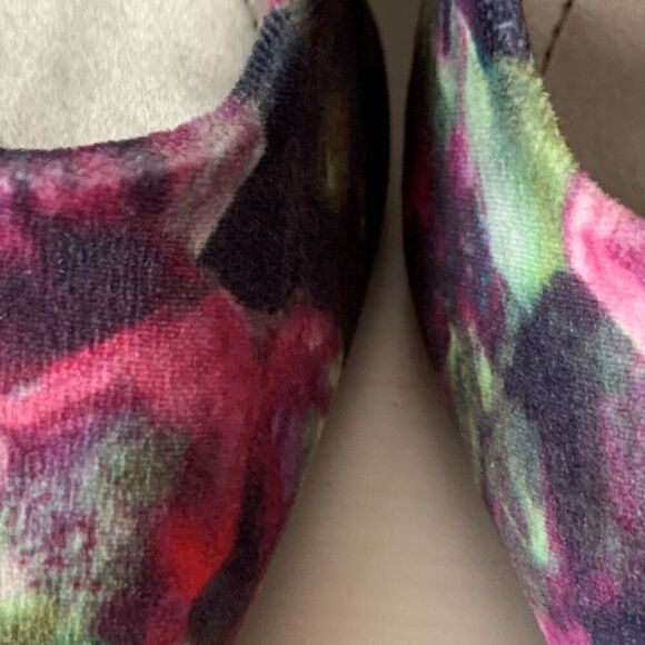 ShoesTahari stacked heel pump, EUC, sz 7 1/2, fabric upper, fuchsia, navy, sage - Picture 4 of 16